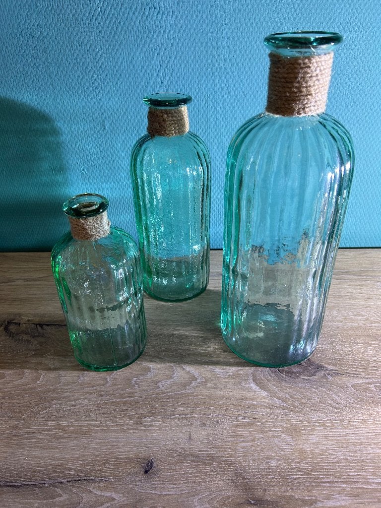 Vases, Maison & Meubles, Comme neuf, Verre, Enlèvement, Bleu