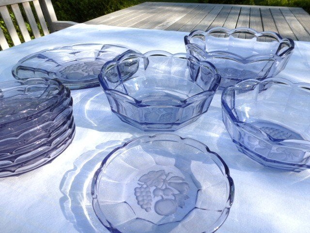 Vintage glazen servies met fruitmotief jaren '60, Ophalen, Zo goed als nieuw, Glas, Compleet servies