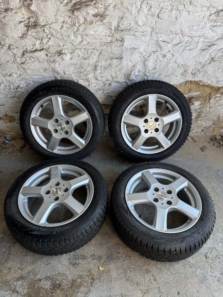 Jantes ENZO + Goodyear UltraGrip 9, 15 pouces, Pneus hiver, 185 mm, Enlèvement