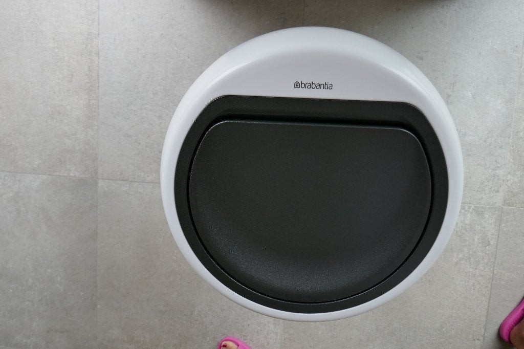 Brabantia Touch Bin 60 Liter wit, Huis en Inrichting, Woonaccessoires | Prullenbakken, Ophalen, 50 – 75, 40 liter of meer, Zo goed als nieuw