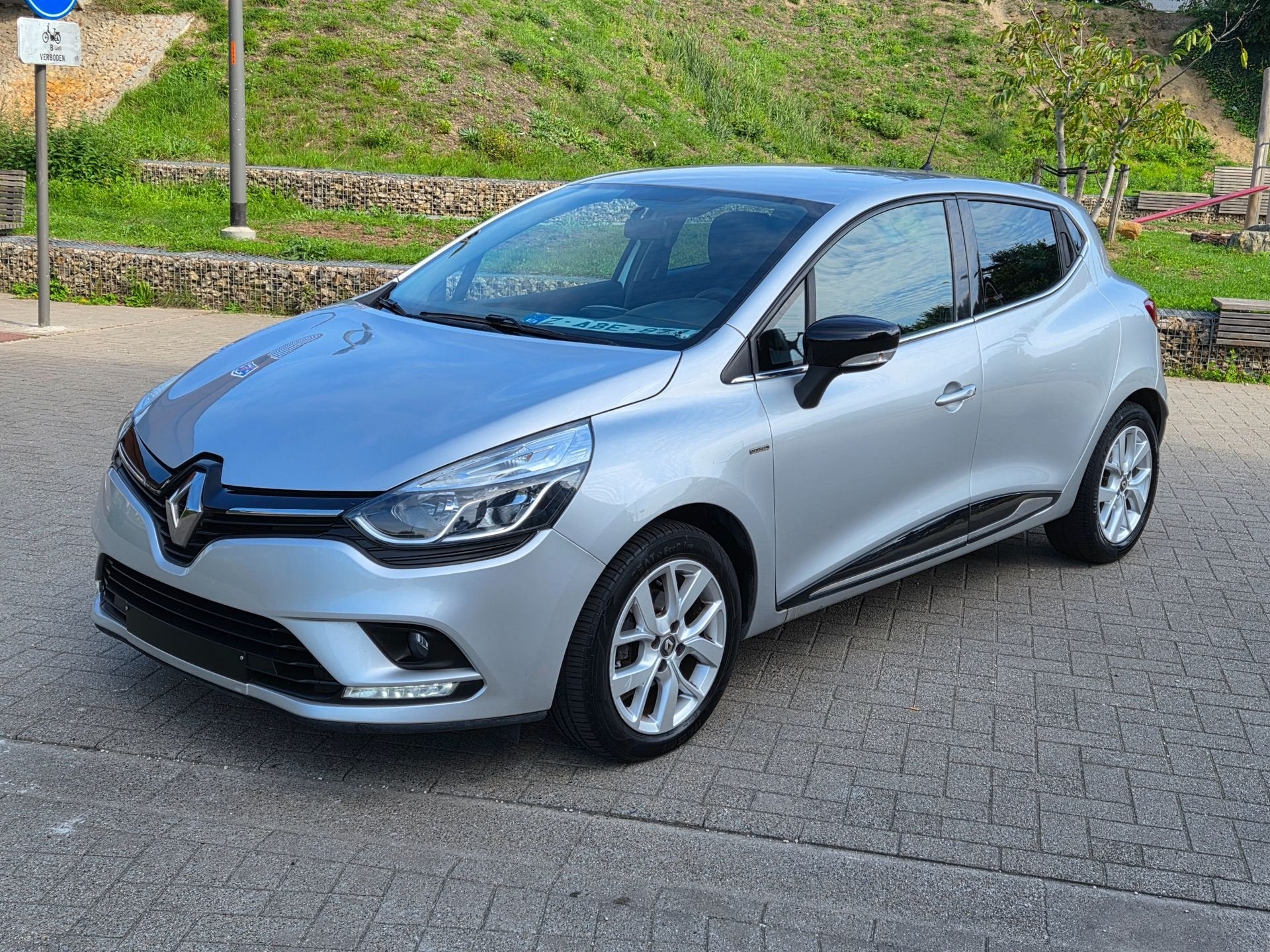 Renault Clio, Argent ou Gris, Euro 6, Entreprise, Boîte manuelle