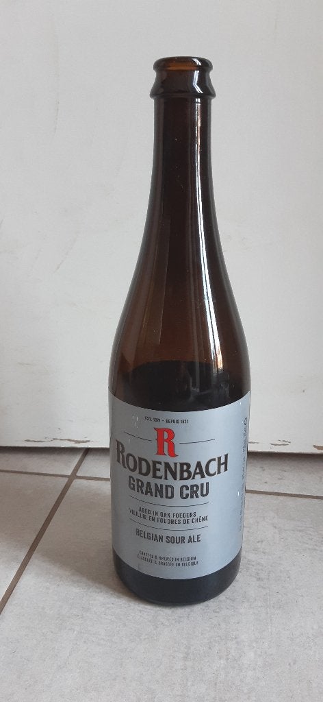 lege fles Rodenbach Grand Cru 75cl - botteldatum juli 2021, Verzamelen, Biermerken, Ophalen of Verzenden, Zo goed als nieuw, Flesje(s)