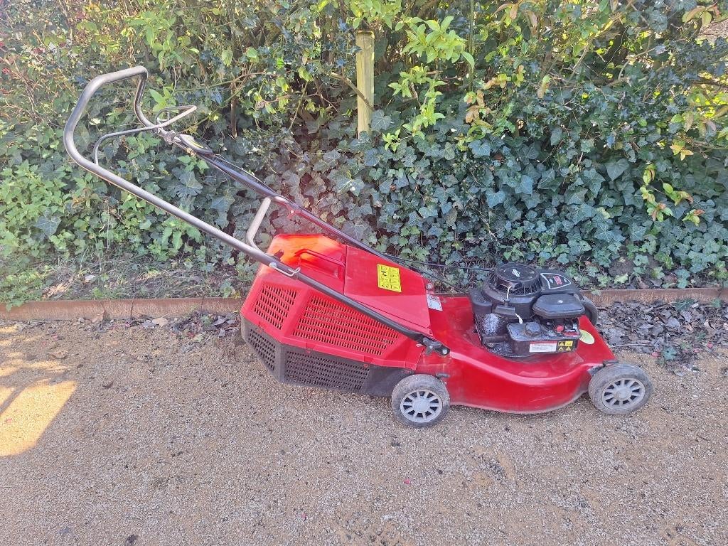 Tondeuse Briggs et Stratton A REPARER, Ophalen, Cirkelmaaier, Gebruikt, Central Park