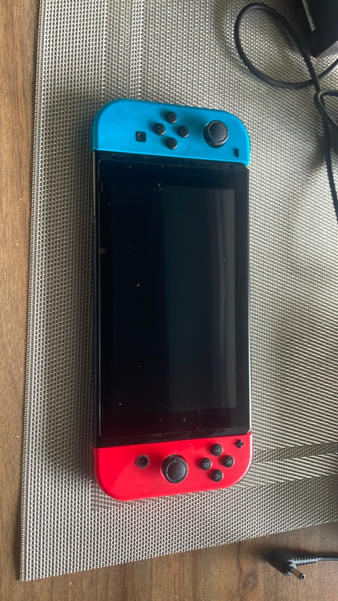 Nintendo Switch  + Dock, Enlèvement, Utilisé, Sans contrôleur, Switch Original