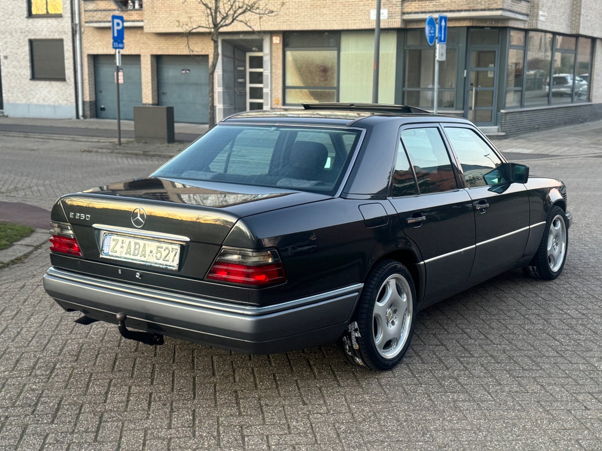 Mercedes E250 d | Oldtimer | Gekeurd voor Verkoop, foto 6