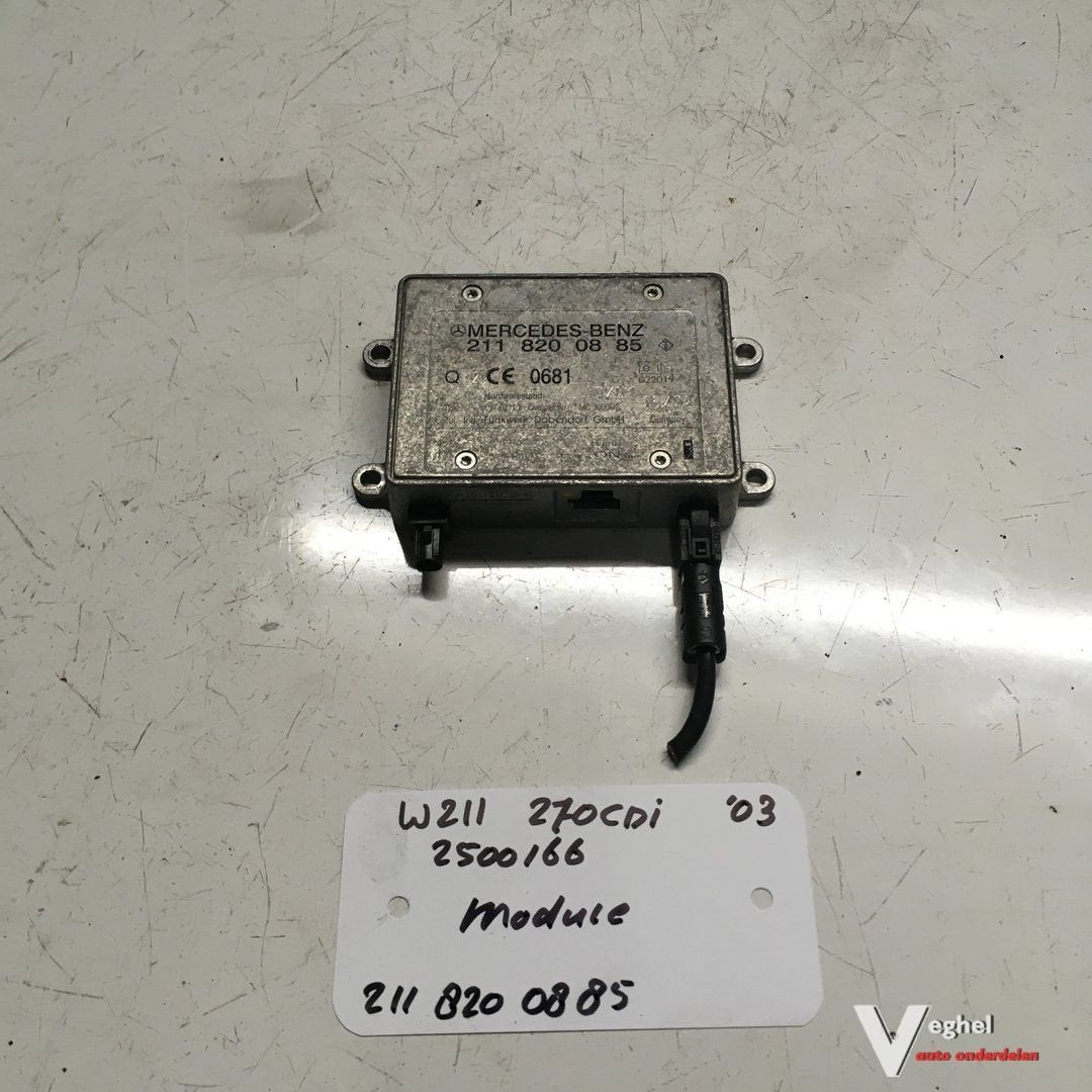 Mercedes W211 270 CDI sedan 2003 2500166  Module 211 820 088, -, Utilisé, -, -