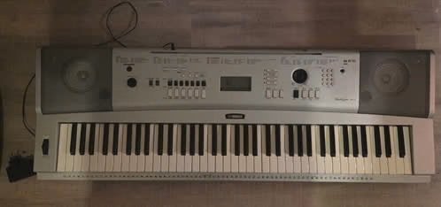 Piano/clavier/support Yamaha 150€ !, Musique & Instruments, Claviers, Sensitif, Yamaha, Comme neuf, Enlèvement