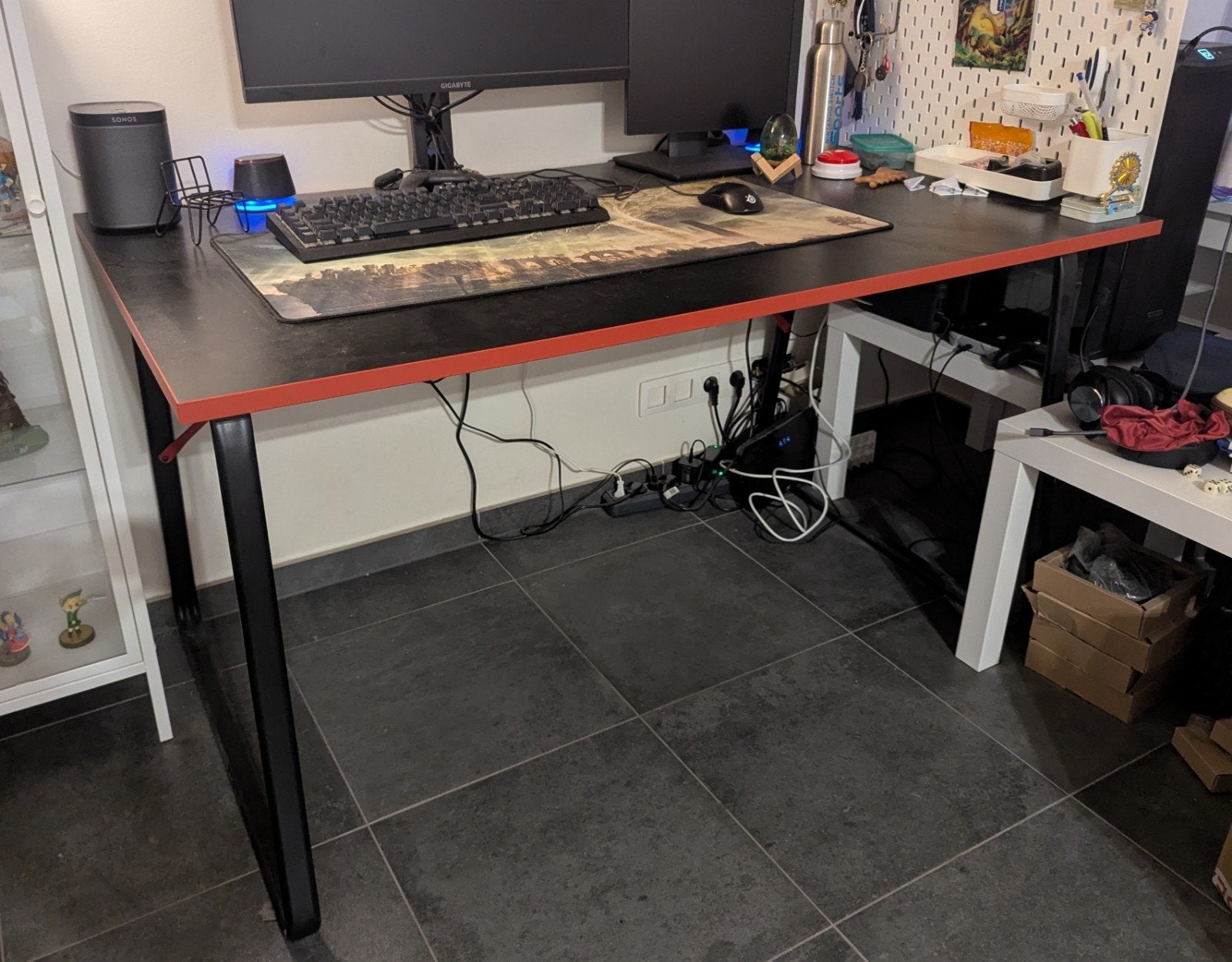 Bureau de jeu Ikea Huvudspelare, Bureau gaming, Goulotte de câbles, Comme neuf, IKEA
