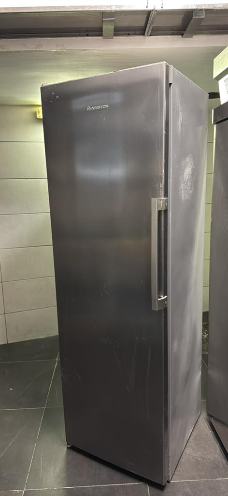 congélateur ariston 280 l, Ophalen, Gebruikt