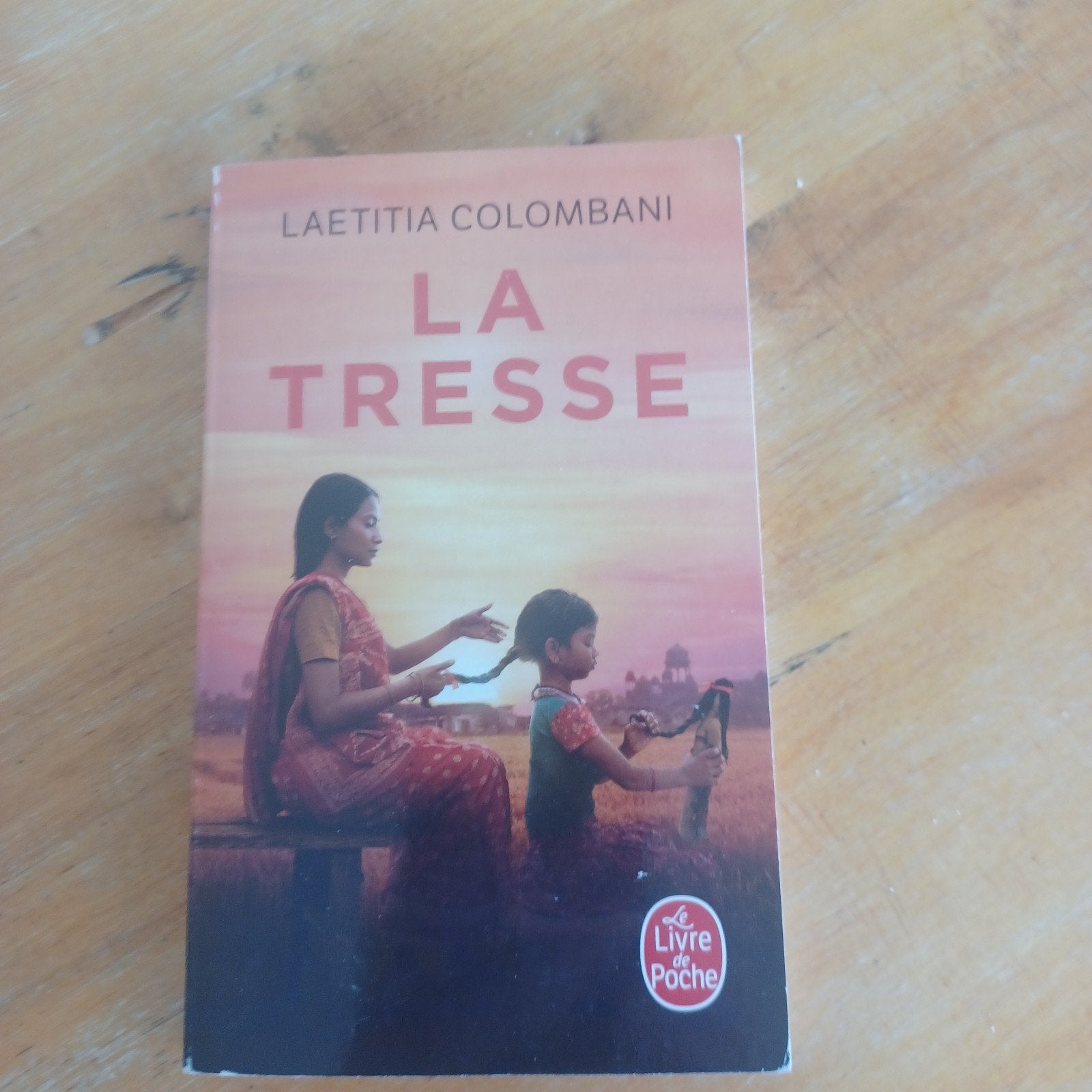 La tresse, Ophalen