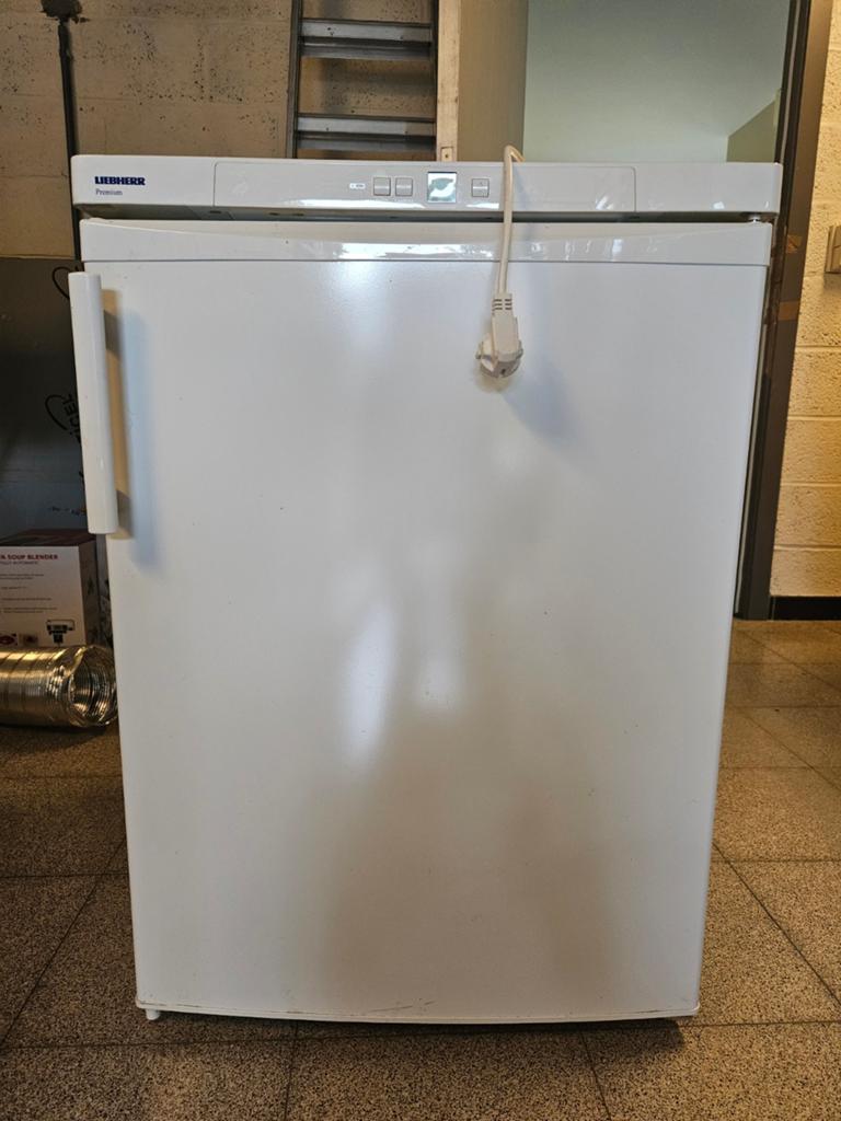 Frigo tafelmodel, Elektronische apparatuur, Ophalen