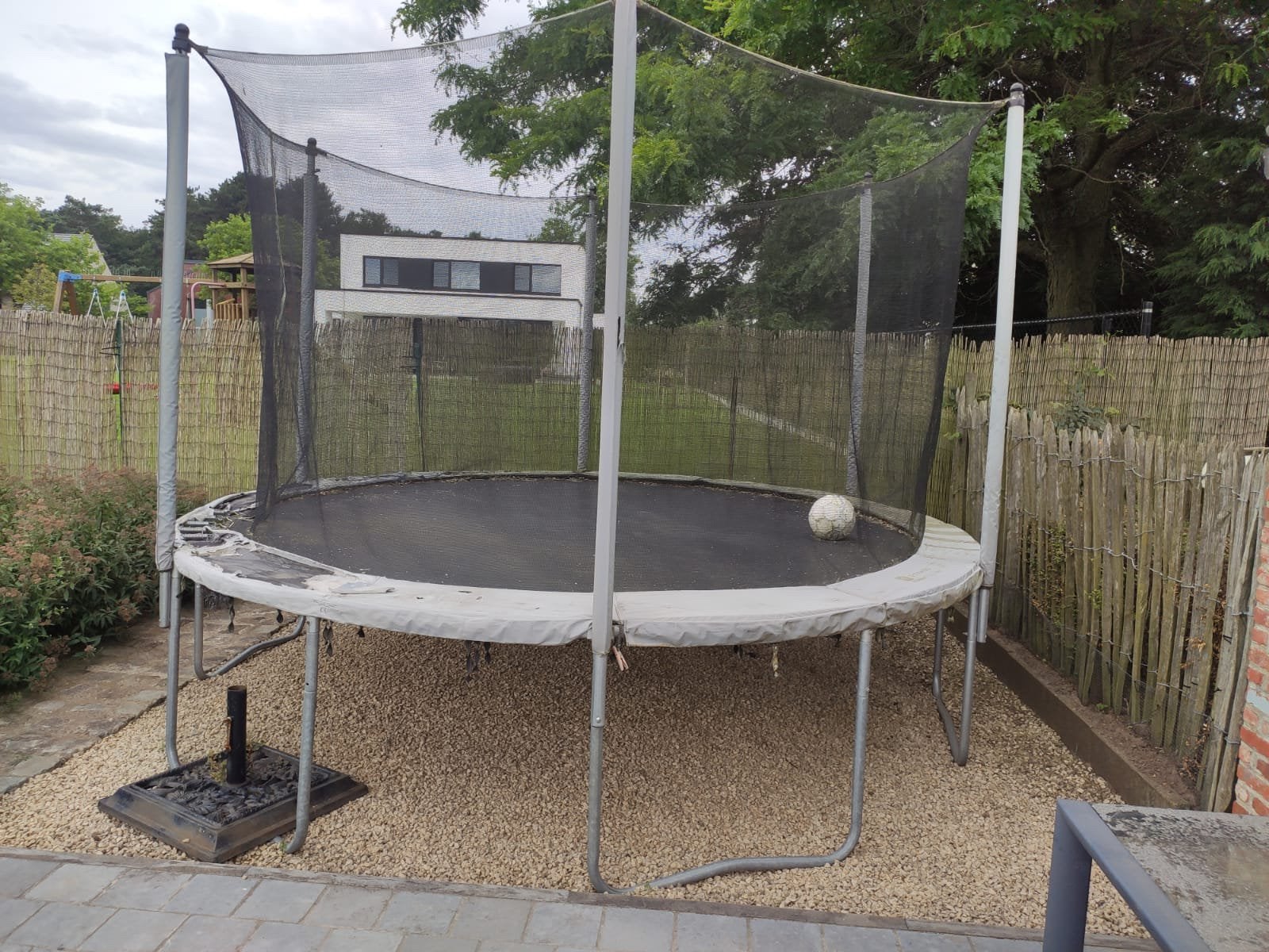 Trampoline, Enfants & Bébés, Jouets | Extérieur | Trampolines, Enlèvement, Utilisé