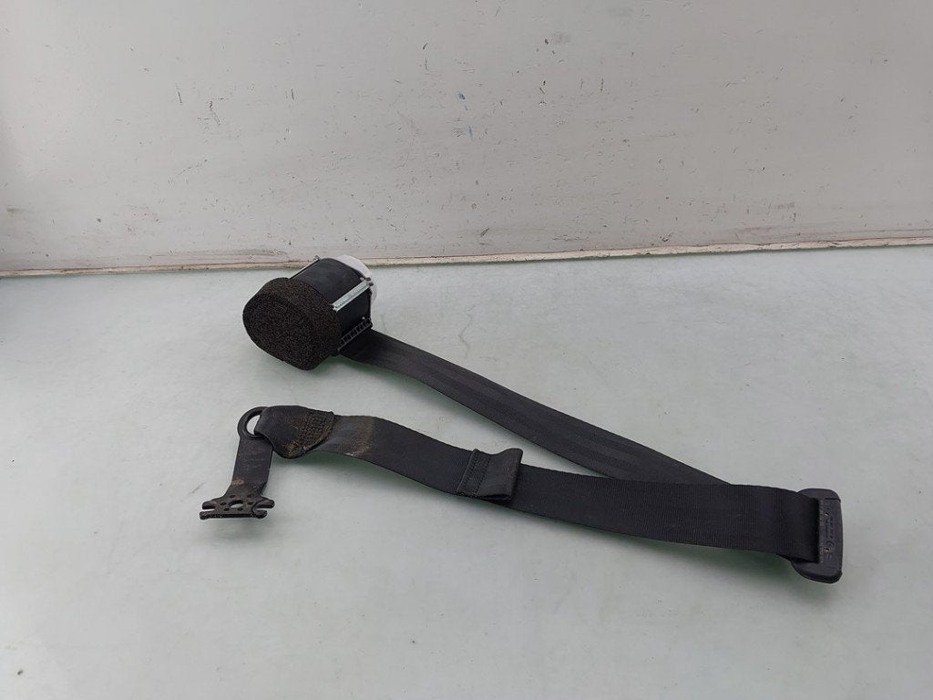 CEINTURE DE SECURITE ARRIERE GAUCHE Passat Variant (3G5), Volkswagen, Volkswagen AG, Utilisé, Kundenbetreuung@volkswagen.de