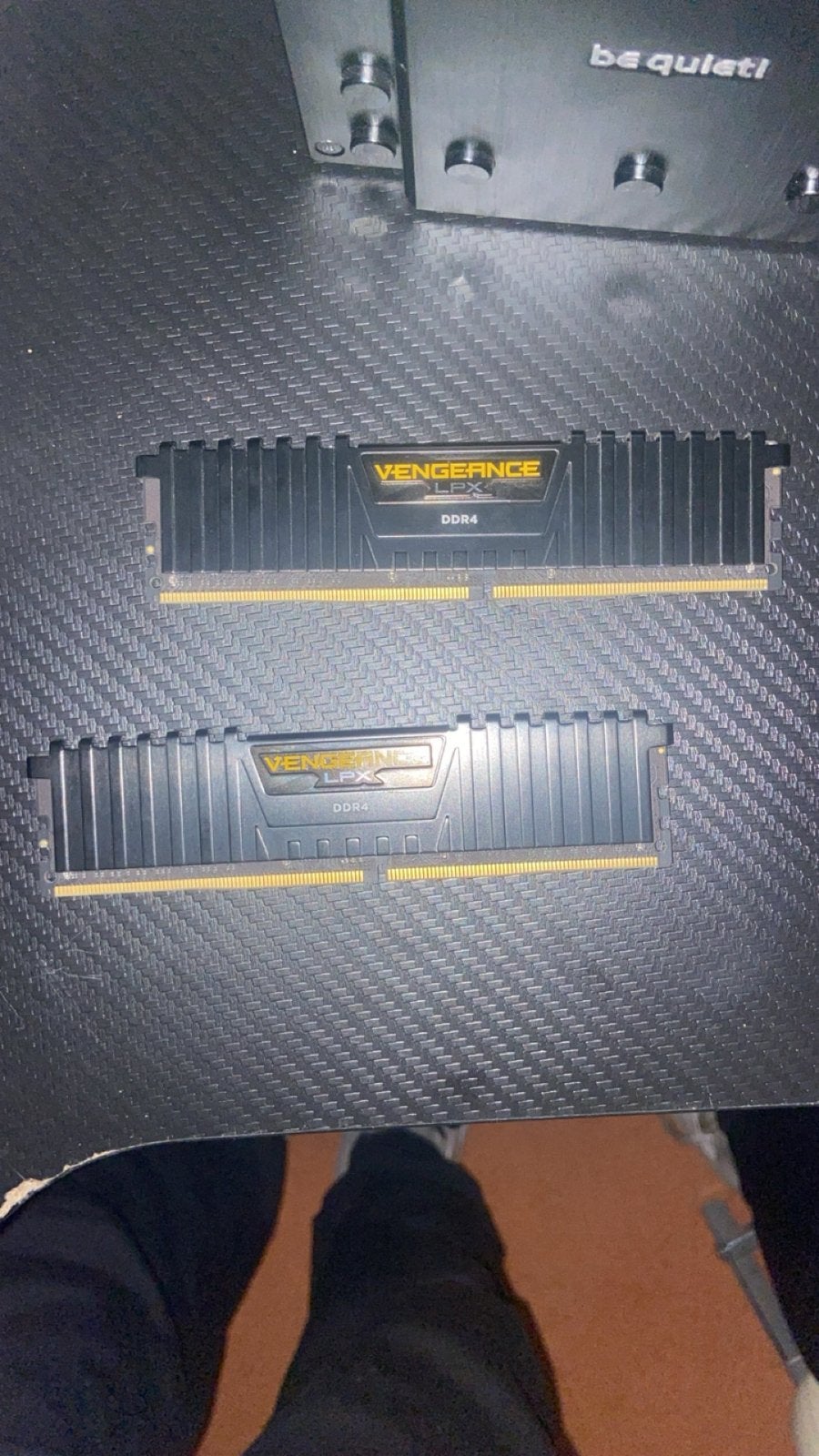 twee zwarte Corsair Vengeance LPX DDR4 RAM-modules, Computers en Software, RAM geheugen, Ophalen, DDR4, Zo goed als nieuw, Desktop