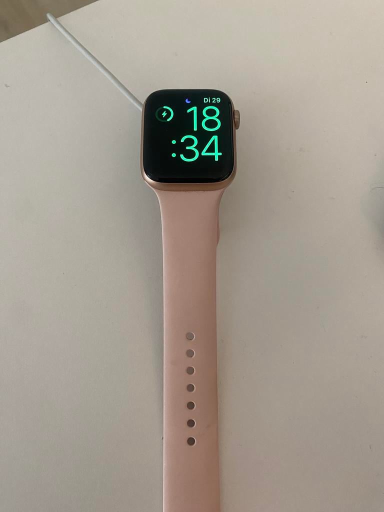 Apple Watch series 6 44mm, Enlèvement ou Envoi, Comme neuf