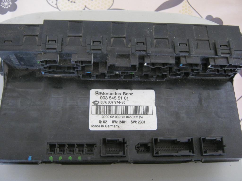 zekering bloc mercedes c200 cdi w203 mercedes c 220 cdi c200, Ophalen of Verzenden, Gebruikt, Mercedes-Benz