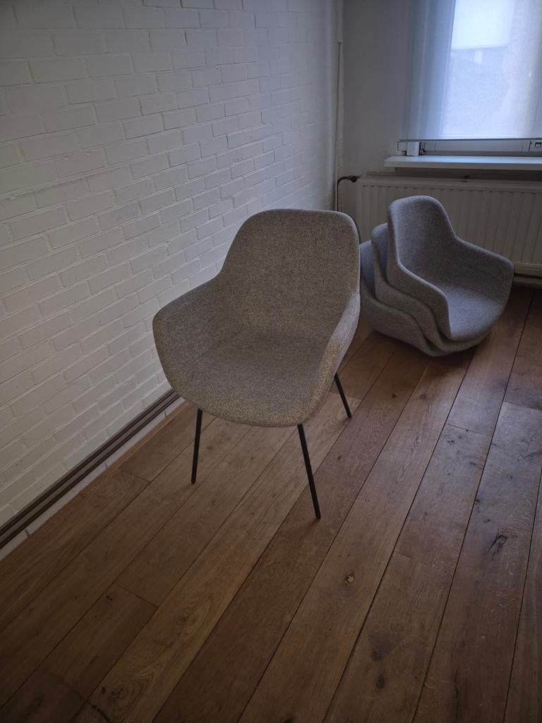 4 eettafel stoelen , juntoo, zonder bouten., Ophalen
