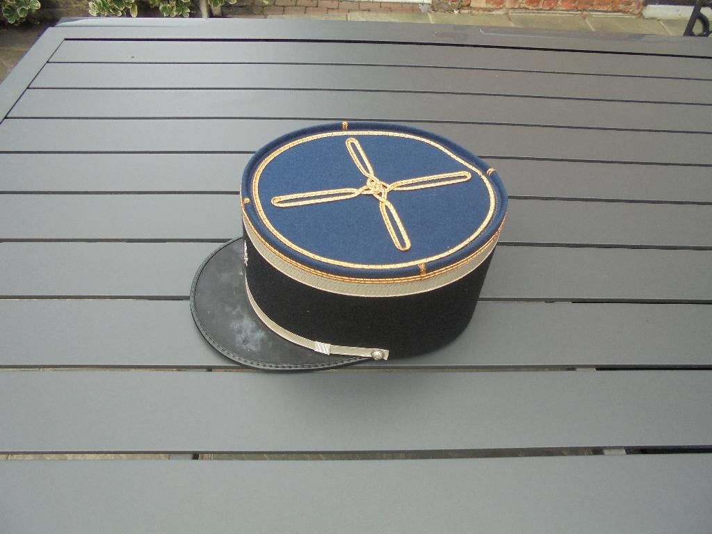 kepi gendarmerie française annee 60 d un adjudent, Enlèvement ou Envoi, Gendarmerie