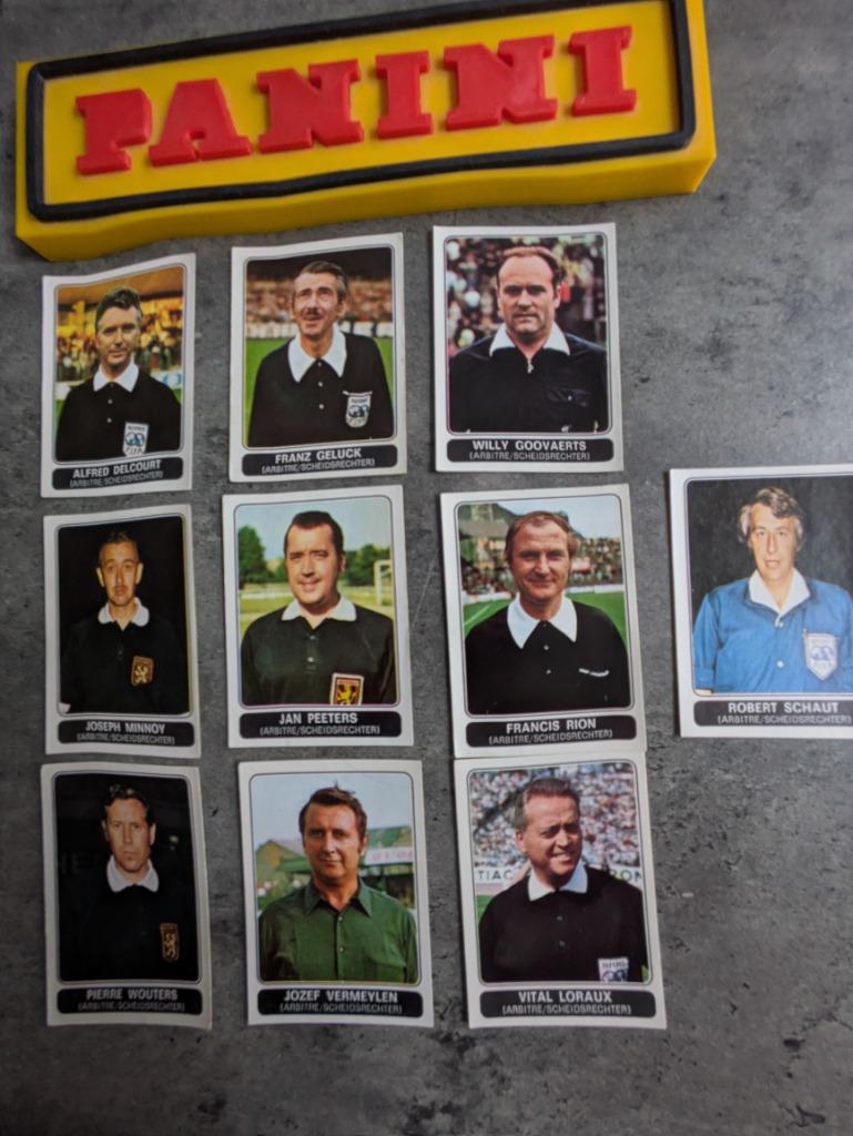 PANINI FOOTBALL 1973/74 REFEREES  10X STICKERS 1973, Verzenden