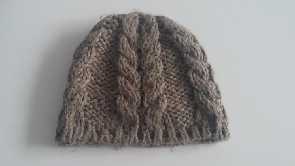 Bruine muts S/M, H&M, Ophalen of Verzenden, Zo goed als nieuw, Maat 36 (S)