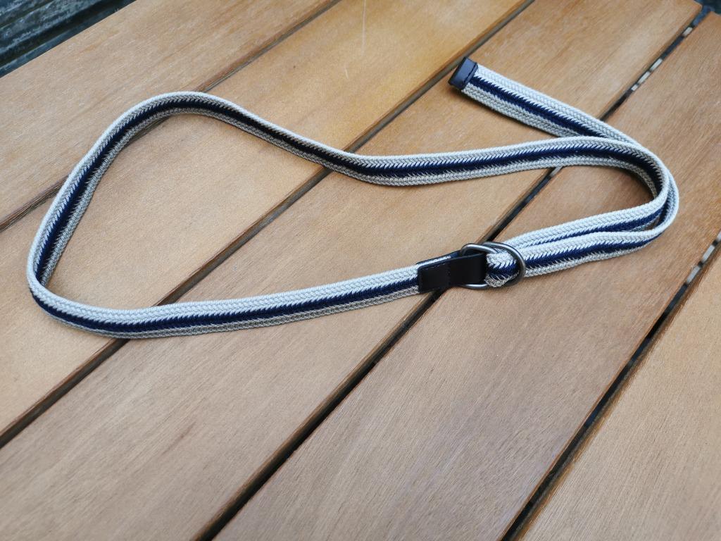 Broeksriem textiel 3 kleuren met ringetjesgesp. Nieuwe riem., Neuf, Enlèvement ou Envoi, Autres couleurs, Moins de 3 cm