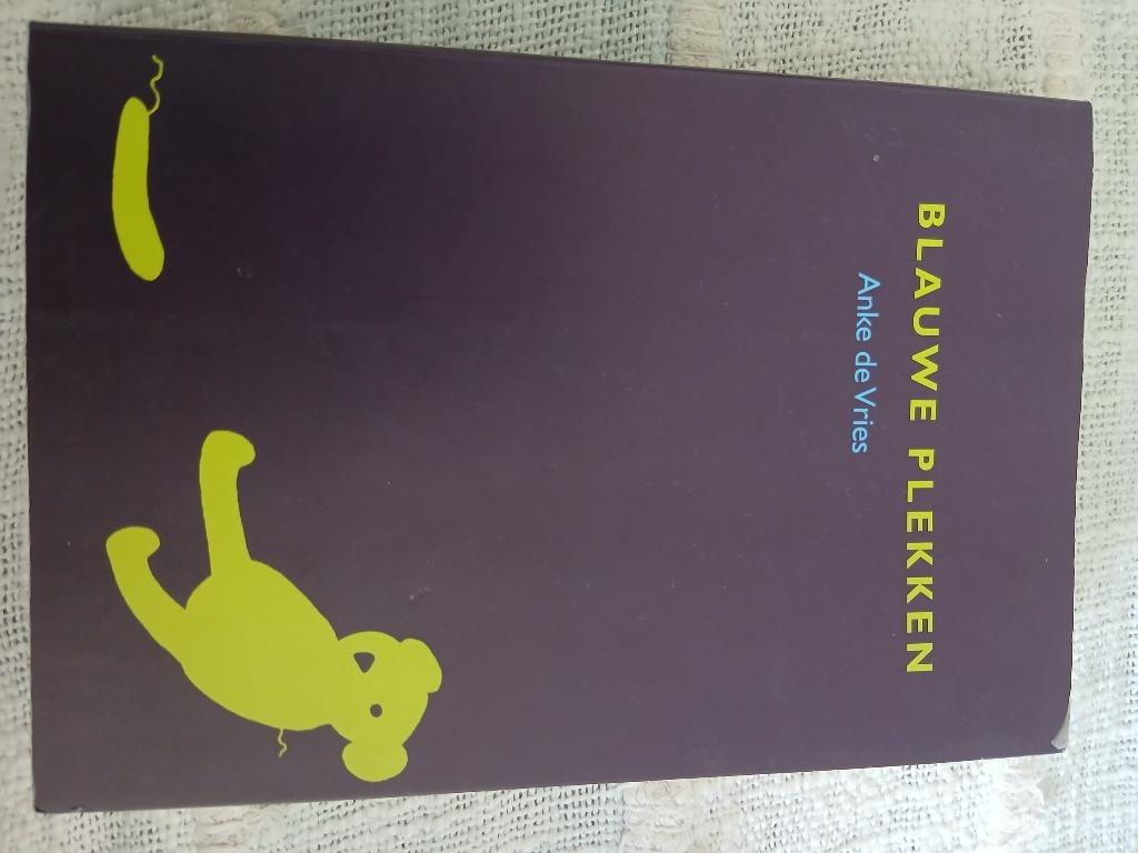 Boek Blauwe plekken, Ophalen, Gelezen