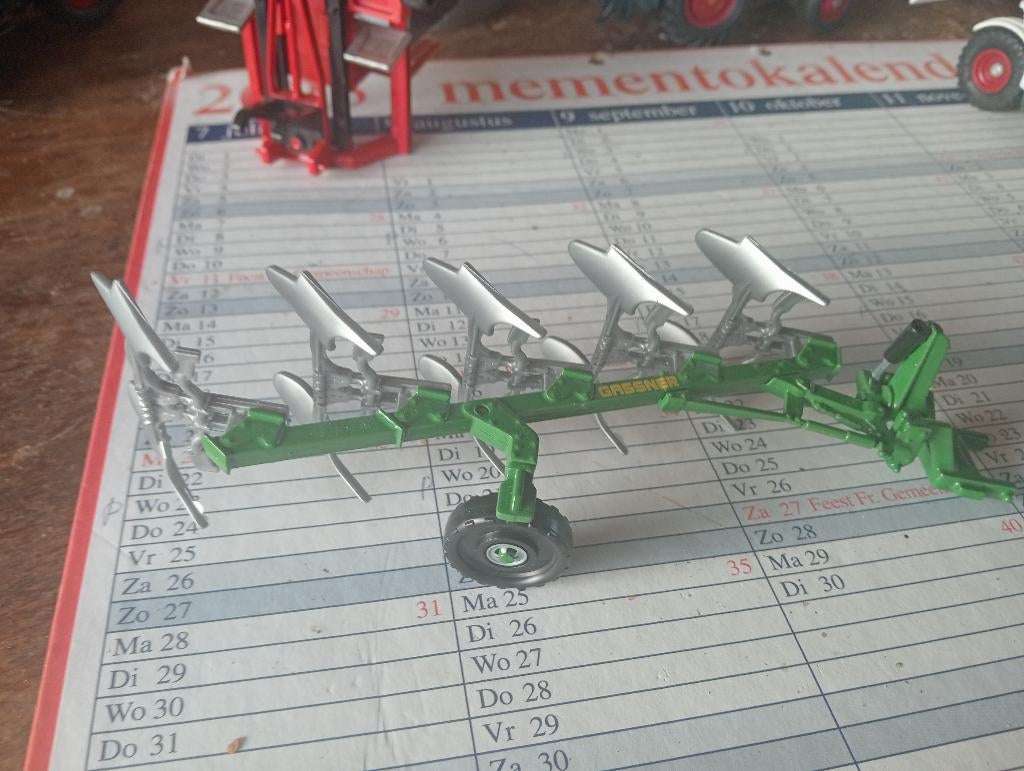 siku ploeg 5 schaar, Enlèvement ou Envoi, Comme neuf, Tracteur et Agriculture, SIKU