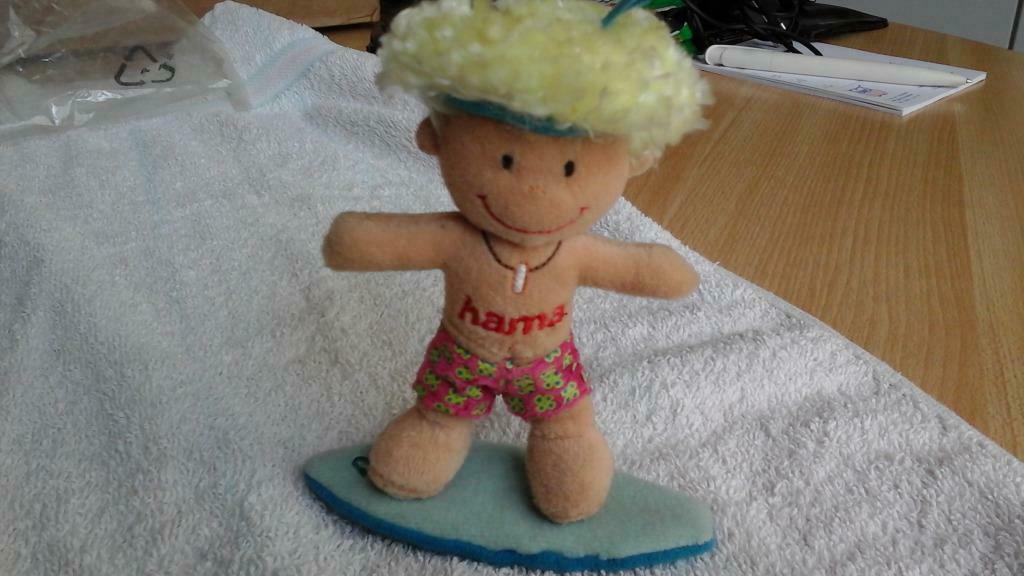 Hama "surfer" knuffel H: 13cm vintage '90, Ophalen of Verzenden, Zo goed als nieuw, Mens