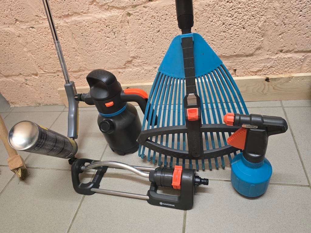 Gardena tuingereedschap, Ophalen, Zo goed als nieuw