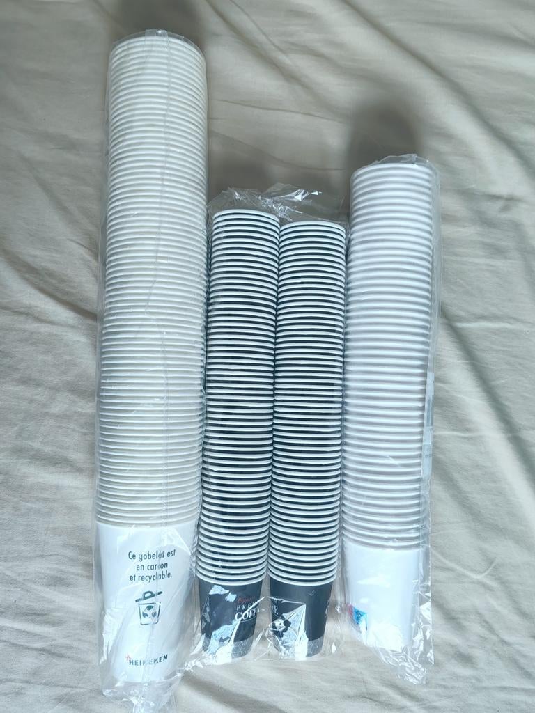 Set van 250 kartonnen bekers in verschillende maten, Huis en Inrichting, Stoffering | Behang, Ophalen of Verzenden, Zwart