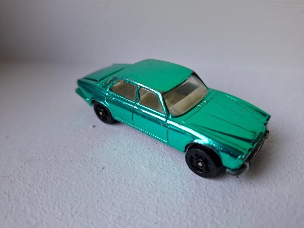 JAGUAR XJ6 S1 Saloon 1968 CORGI ROCKETS Made in England GB, Hobby & Loisirs créatifs, Voitures miniatures | Échelles Autre, Utilisé