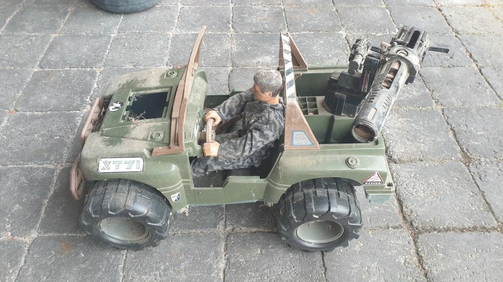 Action man jeep met 2 figuren, Ophalen of Verzenden, Gebruikt