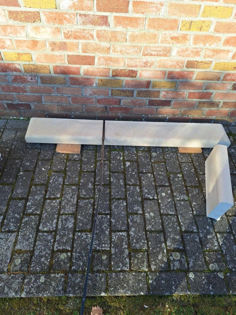 Witte franse steen .165 x20 x8cm +2 stukken 45cmx20x8 cm, Ophalen