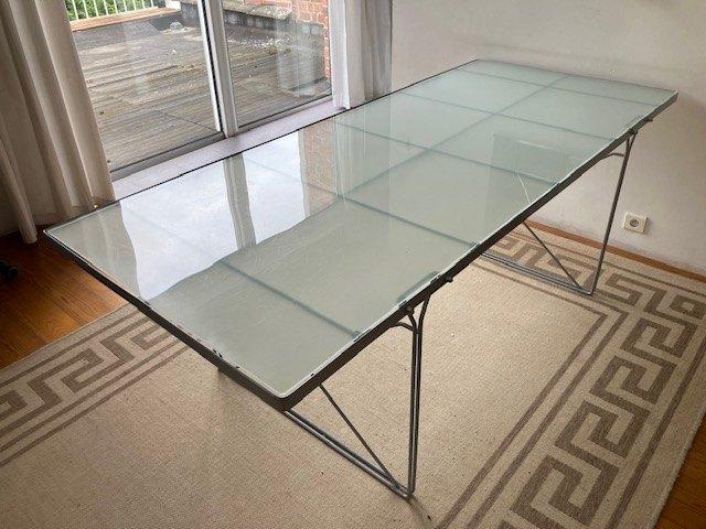 Niels Gammelgaard eettafel van glas en staal, Huis en Inrichting, Tafels | Eettafels, Gebruikt, 50 tot 100 cm, 200 cm of meer