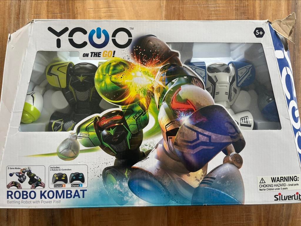 Kombat robots met licht en geluid - vanaf 5 jaar, Ophalen, Zo goed als nieuw