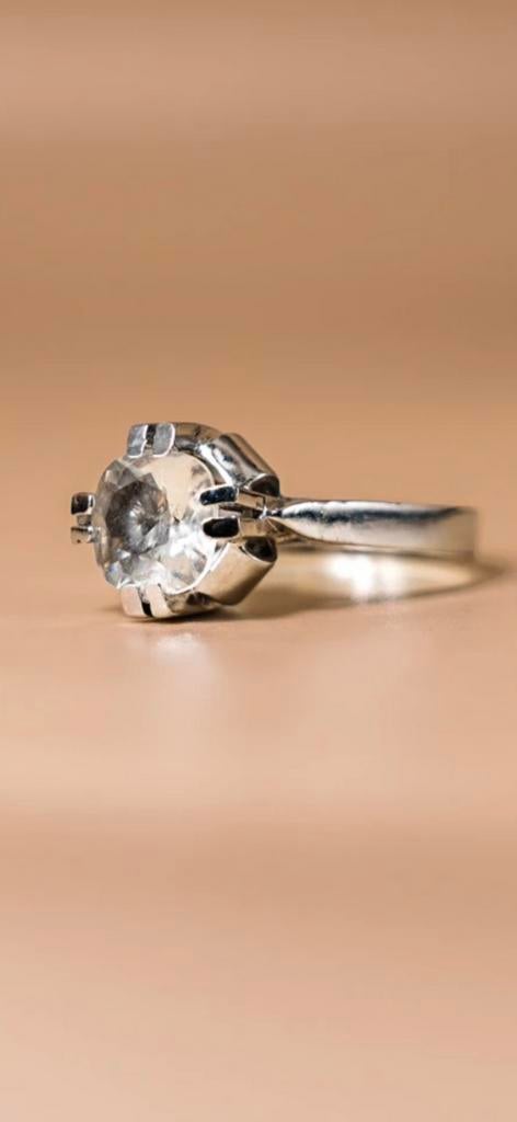 Zilveren ring met zirkonia, Handtassen en Accessoires, Ringen, Verzenden, Zo goed als nieuw, 17 tot 18, Dame