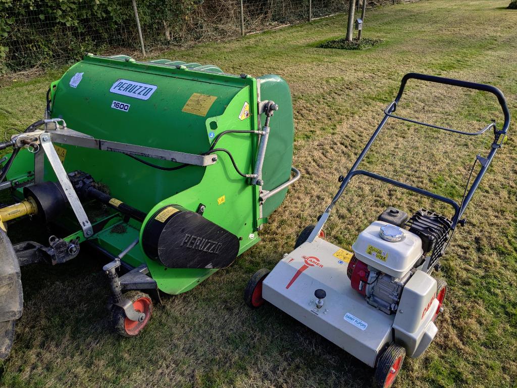 Verticuteren, klepelen en beluchten van gazon en weides, Tuin en Terras, Ophalen