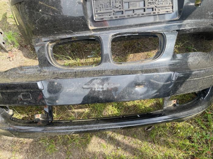 Voorbumper van een BMW 1-Serie (ONB), Gebruikt, -, -, Ophalen of Verzenden