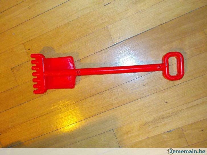 lot pelle+rateau enfant+arrosoir rouge, Enlèvement, Utilisé