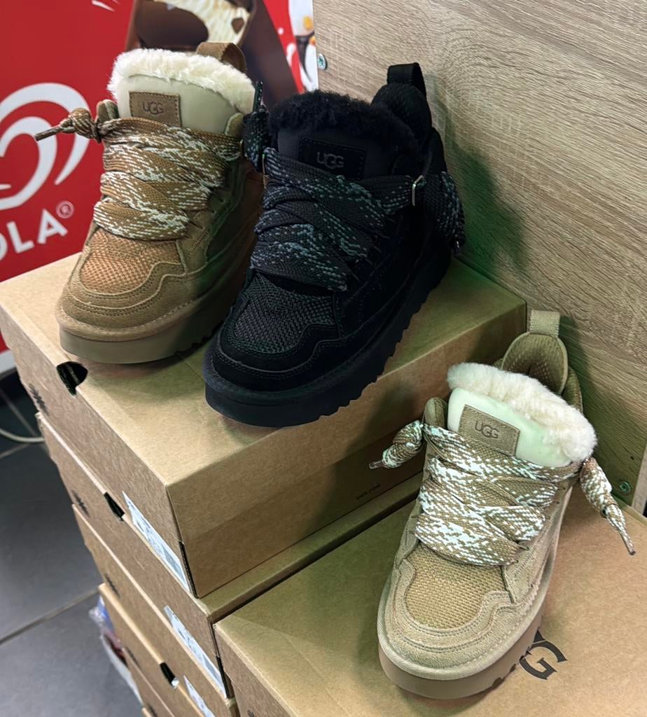 Uggs lowmel, Ophalen, Beige, Nieuw, Sneakers