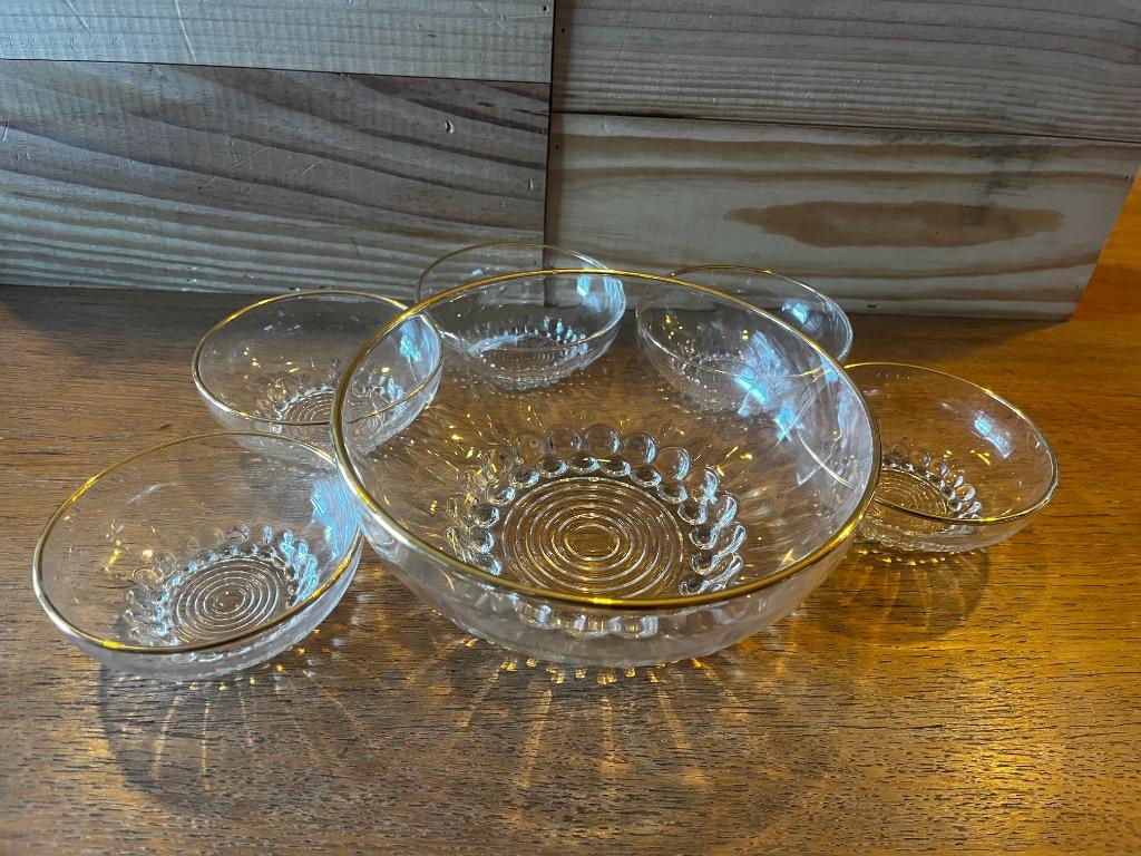 Glazen fruitkom en vijf schaaltjes met gouden rand, Antiek en Kunst, Ophalen of Verzenden