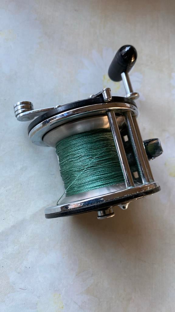 Penn Long Beach 66 reel, Ophalen of Verzenden, Zo goed als nieuw, Molen