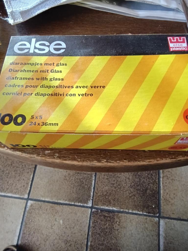 Diaraampjes met glas, Enlèvement, Neuf, Avec écran