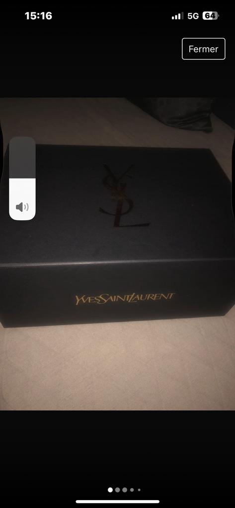 Coffret cadeau Yves Saint Laurent Paris boîte vide, Bijoux, Sacs & Beauté, Enlèvement ou Envoi, Comme neuf