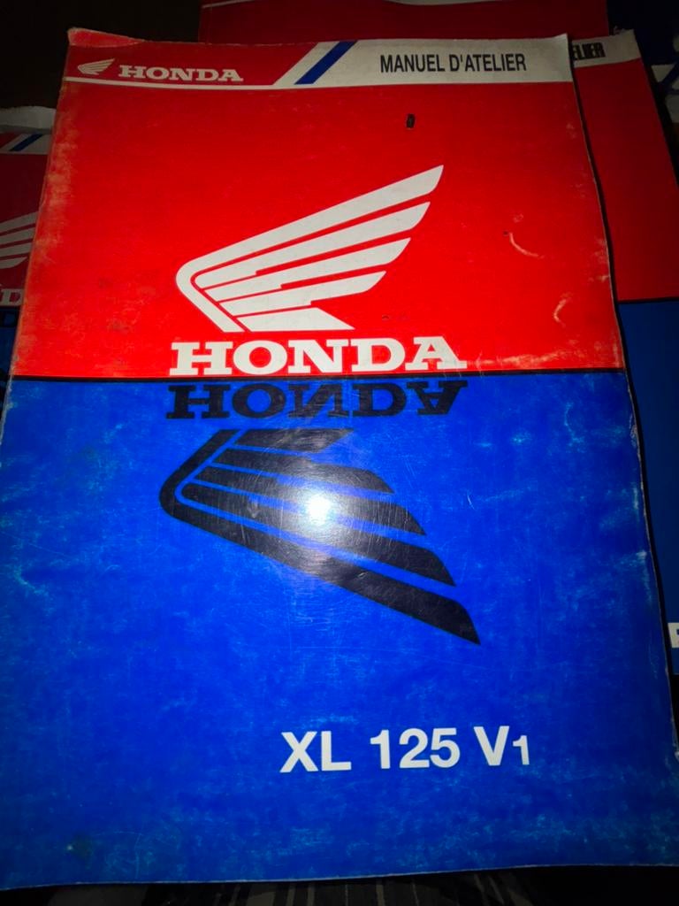 Workshopmanual Honda XL125V Varadero in frans, Motoren, Ophalen of Verzenden, Honda