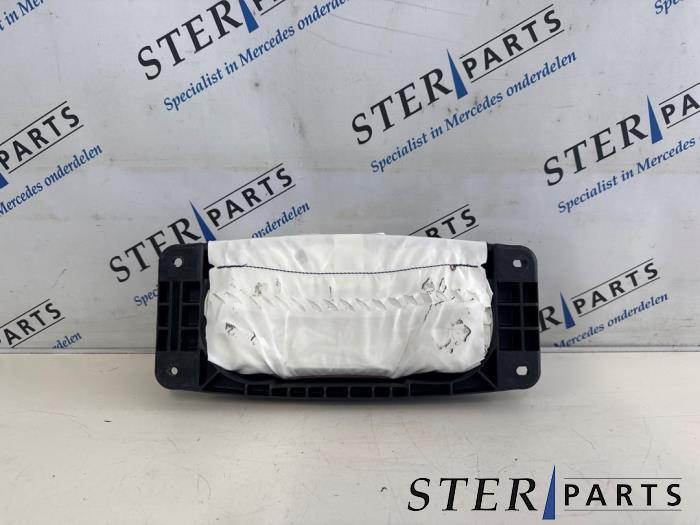 Airbag rechts (Dashboard) van een Mercedes B-Klasse, Gebruikt, -, Ophalen of Verzenden, -