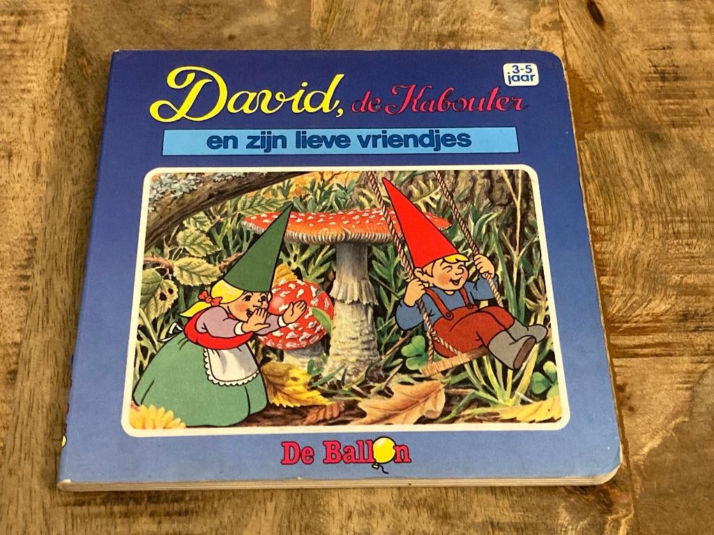 Kartonnen boek - David, de Kabouter en zijn lieve vriendjes, Ophalen of Verzenden, Gelezen
