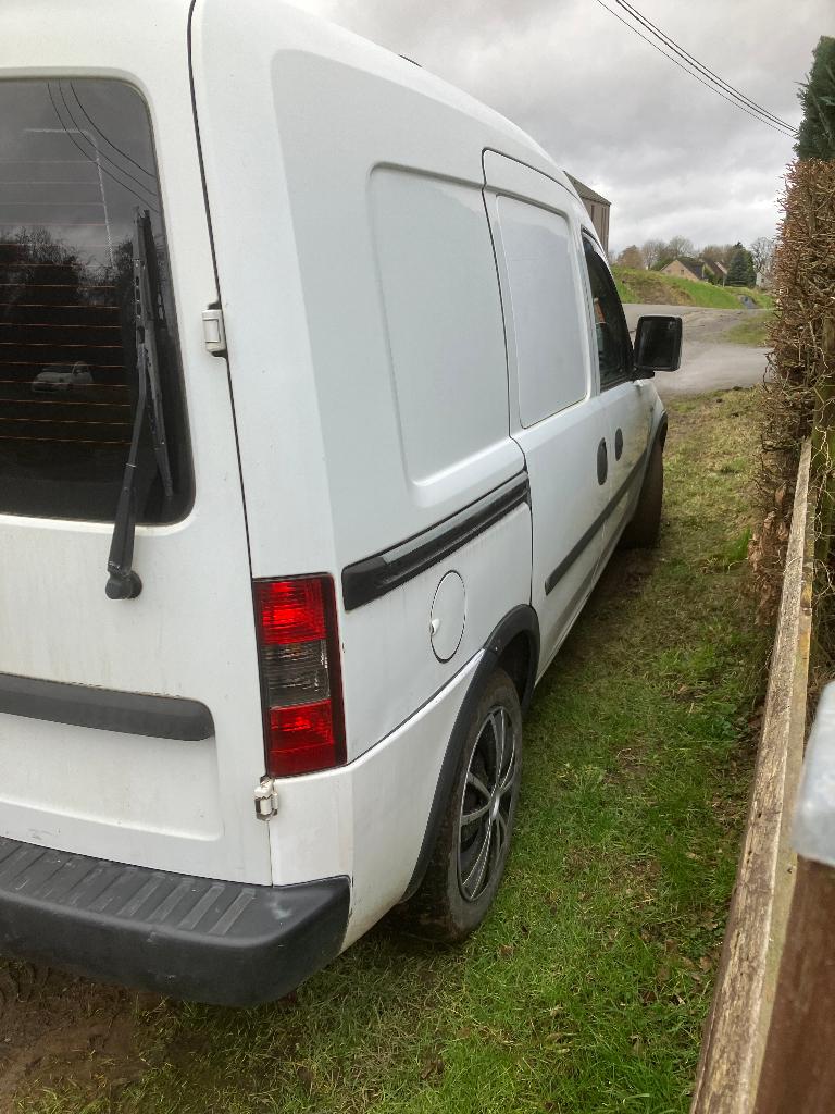 utilitaire, Autos, Achat, Electronic Stability Program (ESP), 2 places, Boîte manuelle