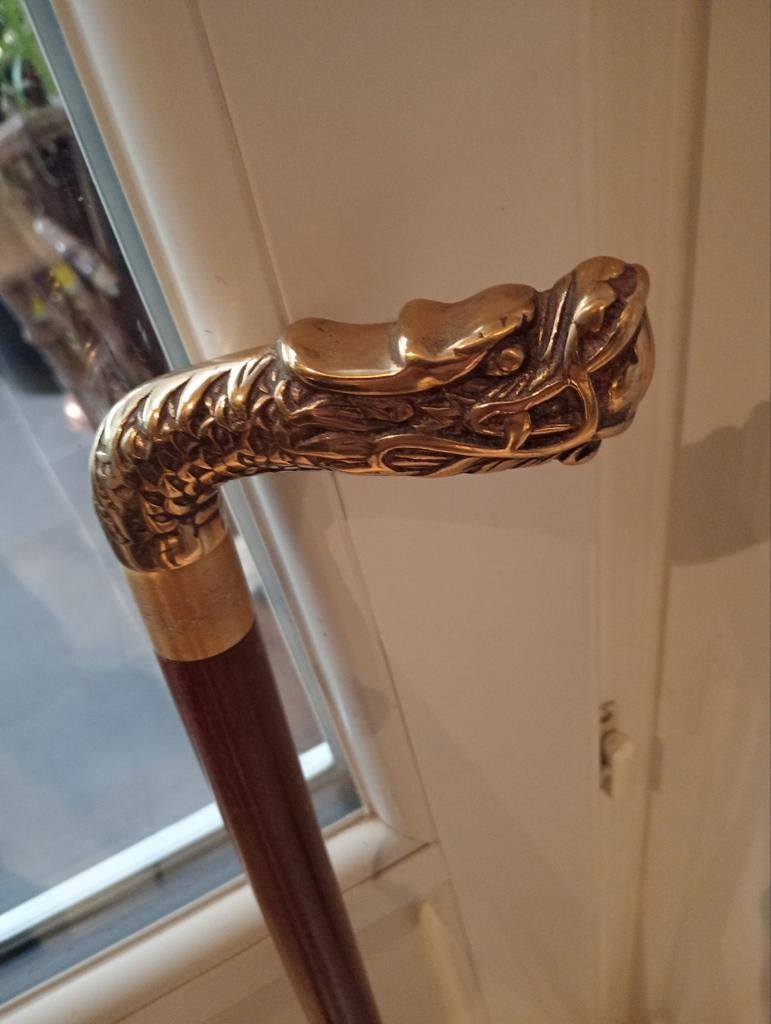 Rare canne dragon .88 cm, Divers, Bâtons de marche, Enlèvement ou Envoi