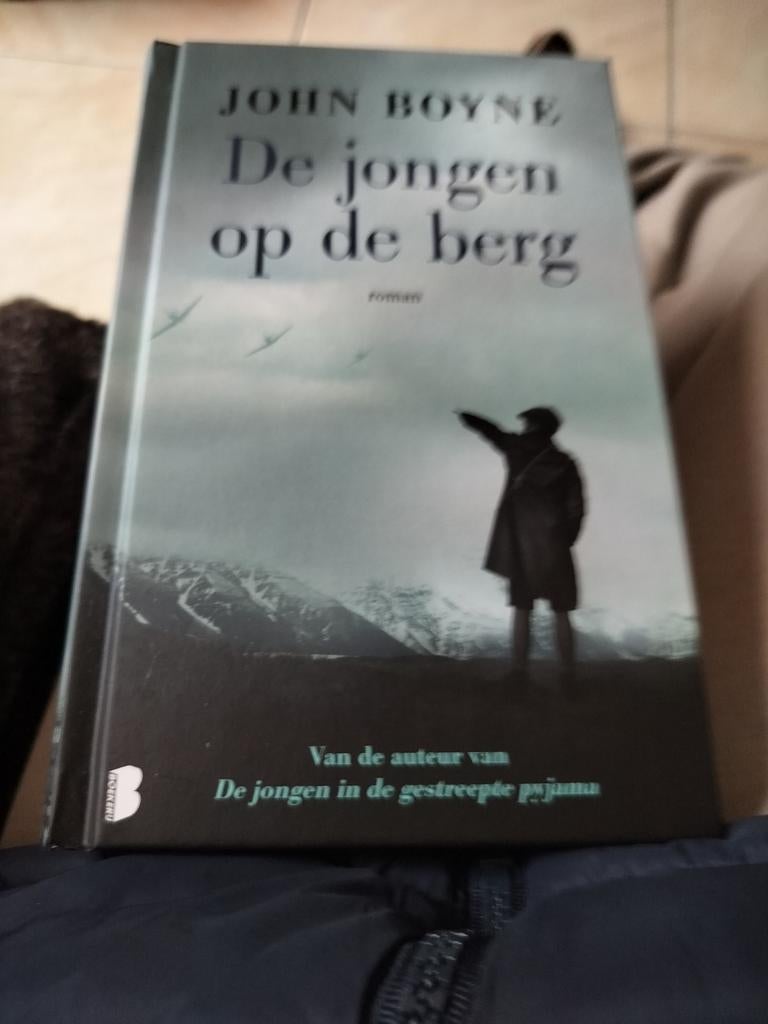 John Boyne - De jongen op de berg, Ophalen, John Boyne